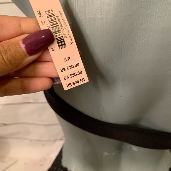 Victoria Secret Set - Picture 7 of 8